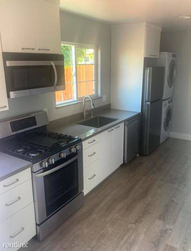 Main picture of 13098 Water St