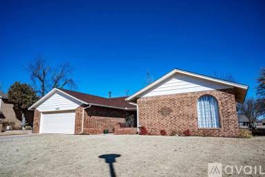 Main picture of 11429 Carriage Dr