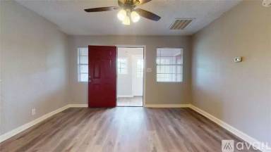Main picture of 3011 FM 517 Rd E