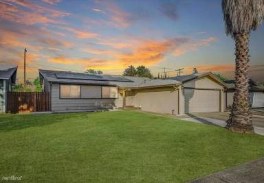 Main picture of 2369 Coolidge Way
