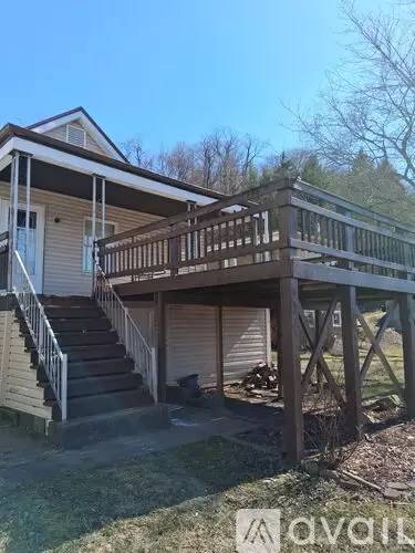 Main picture of 2210 Marshall St