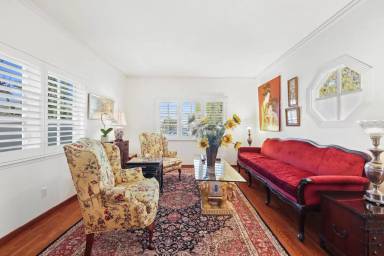 Main picture of 527 H Ave