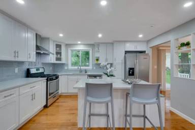Main picture of 1 Sherwood St