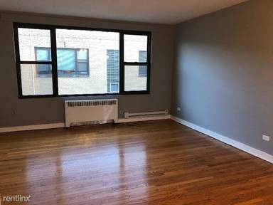 Main picture of 6218 N Whipple St