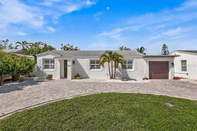Main picture of 14024 N Bayshore Dr
