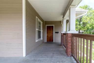 Main picture of 1315 Paris Rd