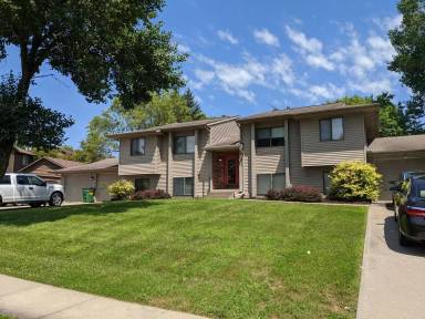 Main picture of 2045 Holiday Rd