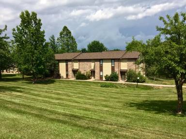 Main picture of 1952 Waterfront Dr N