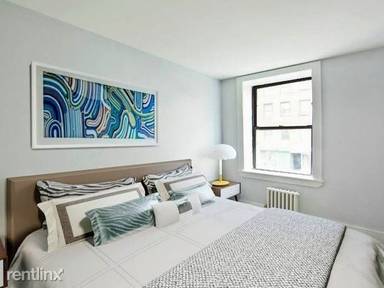 Main picture of 210 Avenue B