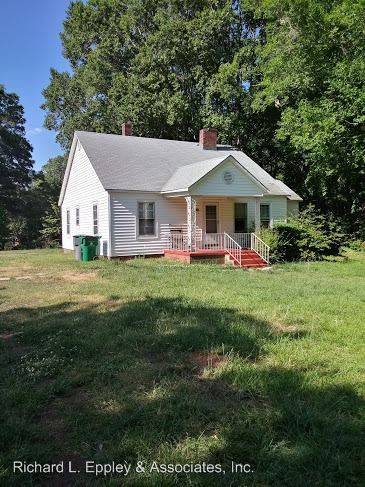 Main picture of 6816 Tuckaseegee Rd