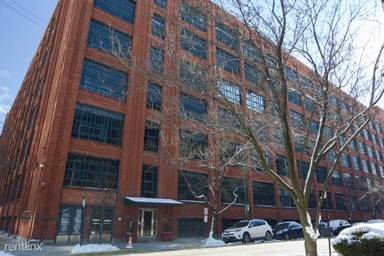 Main picture of River West Lofts