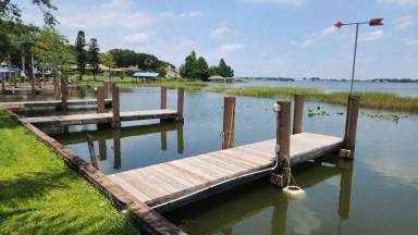 Main picture of Fish Haven Homes & RV Resort