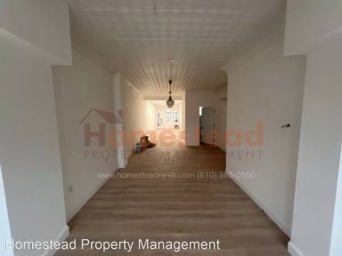 Main picture of 254 E Main St