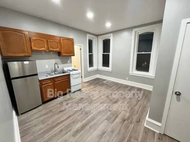 Main picture of 13 2nd Ave