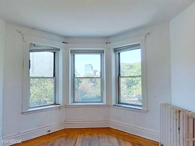 Main picture of 80 Fenway