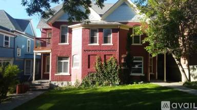 Main picture of 435 W Lawrence St