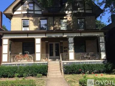 Main picture of 1121 King Ave