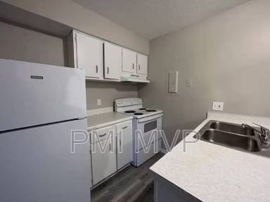 Main picture of 822 Whitethorne Ave
