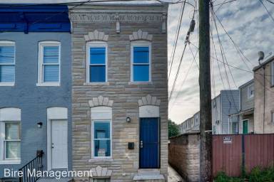 Main picture of 107 S Dean St