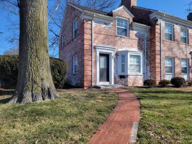Main picture of 2352 Berwick Blvd