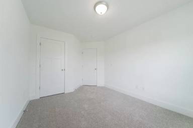 Main picture of 732 Lamina Dr