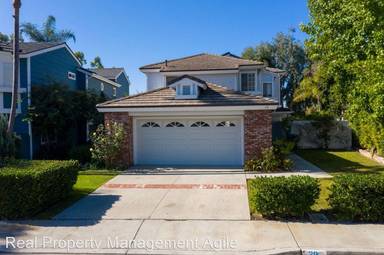 Main picture of 39 Rollins Pl