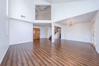 Main picture of 2985 Amber Dr