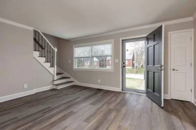 Main picture of 1608 Shady Ln