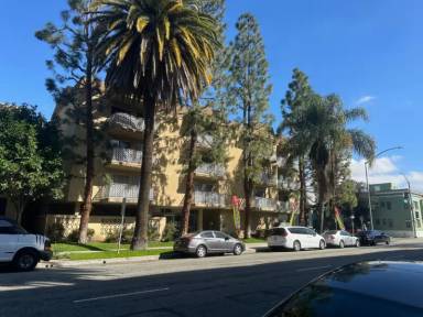 Main picture of 401 W 6th St Apartments