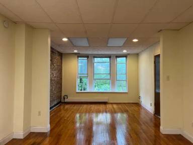 Main picture of 1909 W Irving Park Rd