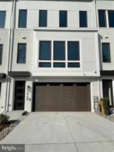 Main picture of 3705 Glenmoor Reserve Ln