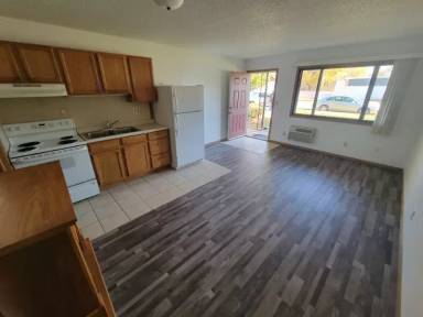 Main picture of 2222 32nd St S