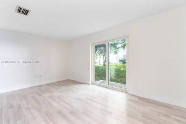 Main picture of 2767 NW 191st Ter