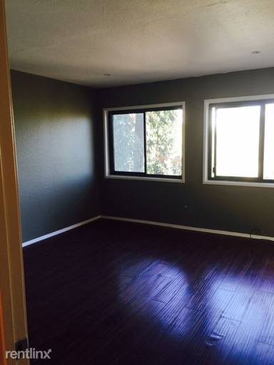 Main picture of 5143 Baza Ave