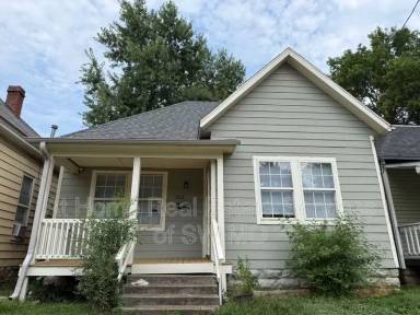 Main picture of 522 S Broadway Ave