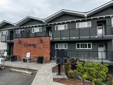 Main picture of 500 S State St