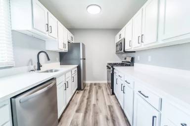 Main picture of Surrey Garden Apartments