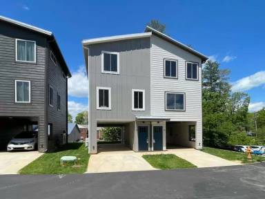 Main picture of 80 E Cascade St