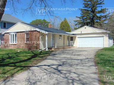 Main picture of 403 E Kalb Ave
