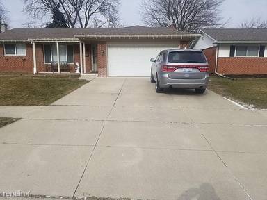 Main picture of 37552 Howell St