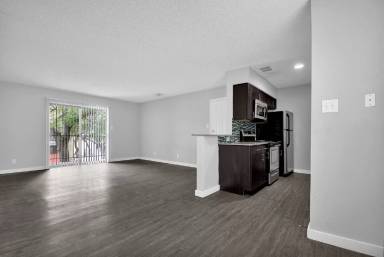 Main picture of The Grove Apartments of San Antonio