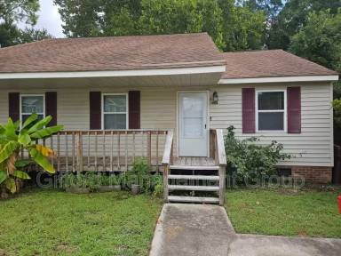 Main picture of 100 Diamond Ave