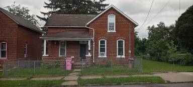 Main picture of 281 S Adams St