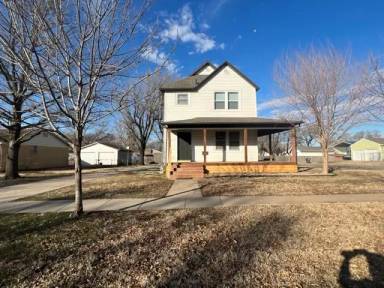 Main picture of 2203 S Water St