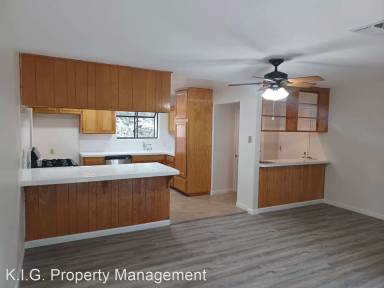 Main picture of 5959 Topeka Dr
