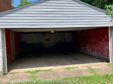 Main picture of 1425 Woodland Ave