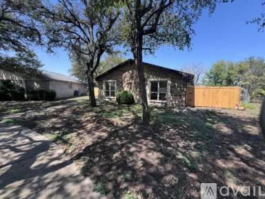 Main picture of 3009 Lockwood Cir