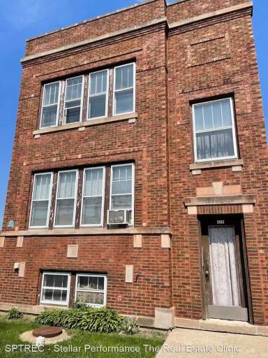 Main picture of 436 Des Plaines Ave