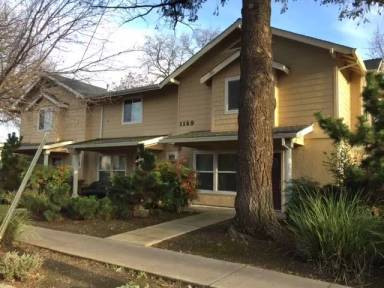 Main picture of 1149 W 3rd St