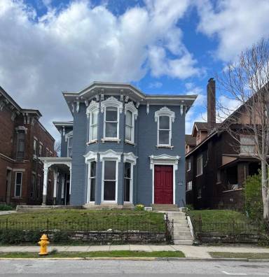 Main picture of 626 Ferry St